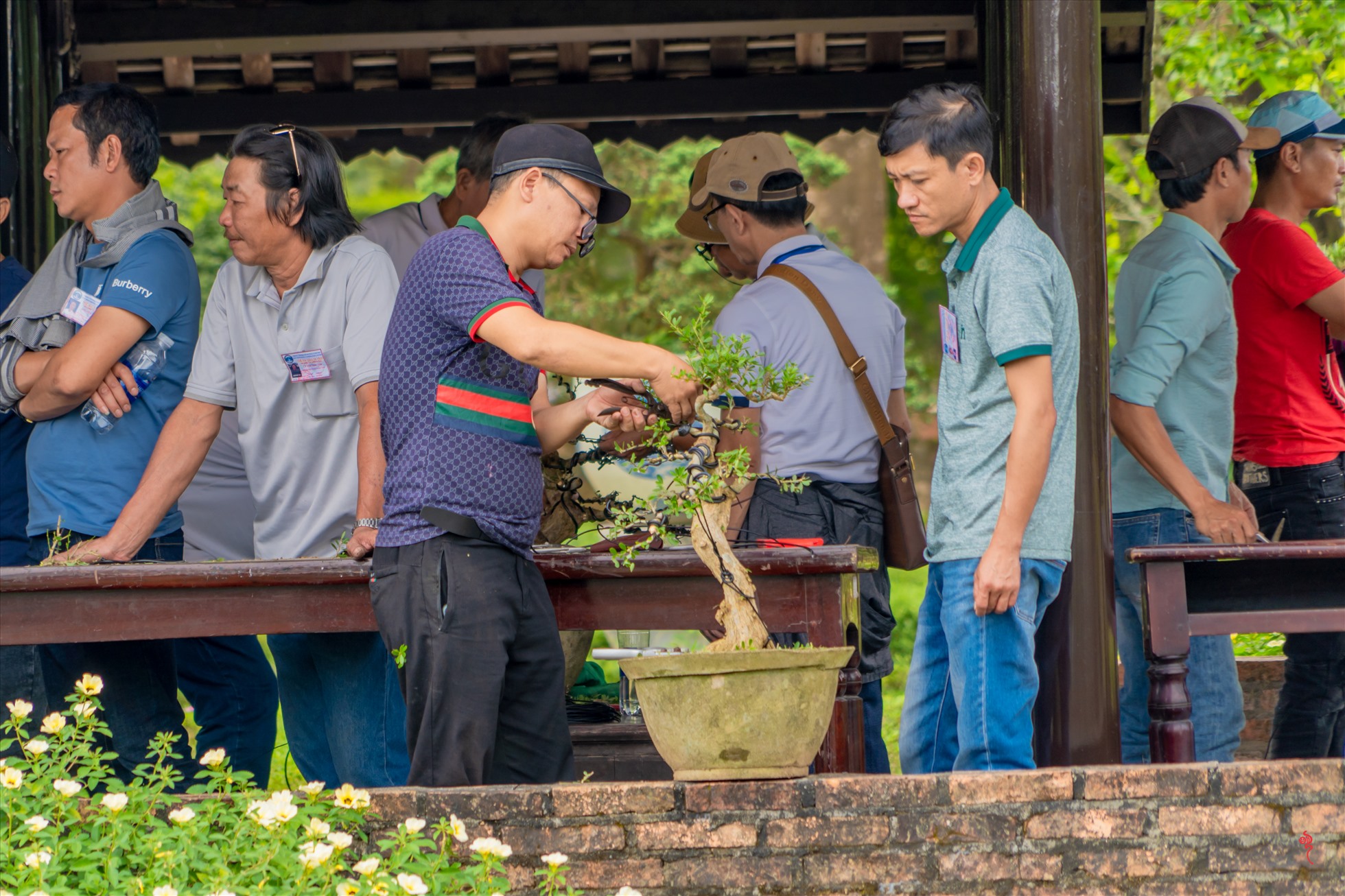 Điểm nhấn của triển lãm là chương trình “Tái hiện nghi thức Cung Tiến” các loại kỳ hoa dị thảo vào cung đình, nhằm giữ gìn một nét văn hóa độc đáo. Trong khuôn khổ triển lãm các nghệ nhân đến từ các vùng miền đất nước cũng có dịp giao lưu, trao đổi kinh nghiệm thông qua các hoạt động hết sức có ý nghĩa. Qua đó, tạo thêm sự gắn kết và giúp nâng cao kỹ năng tay nghề cho mỗi nghệ nhân.