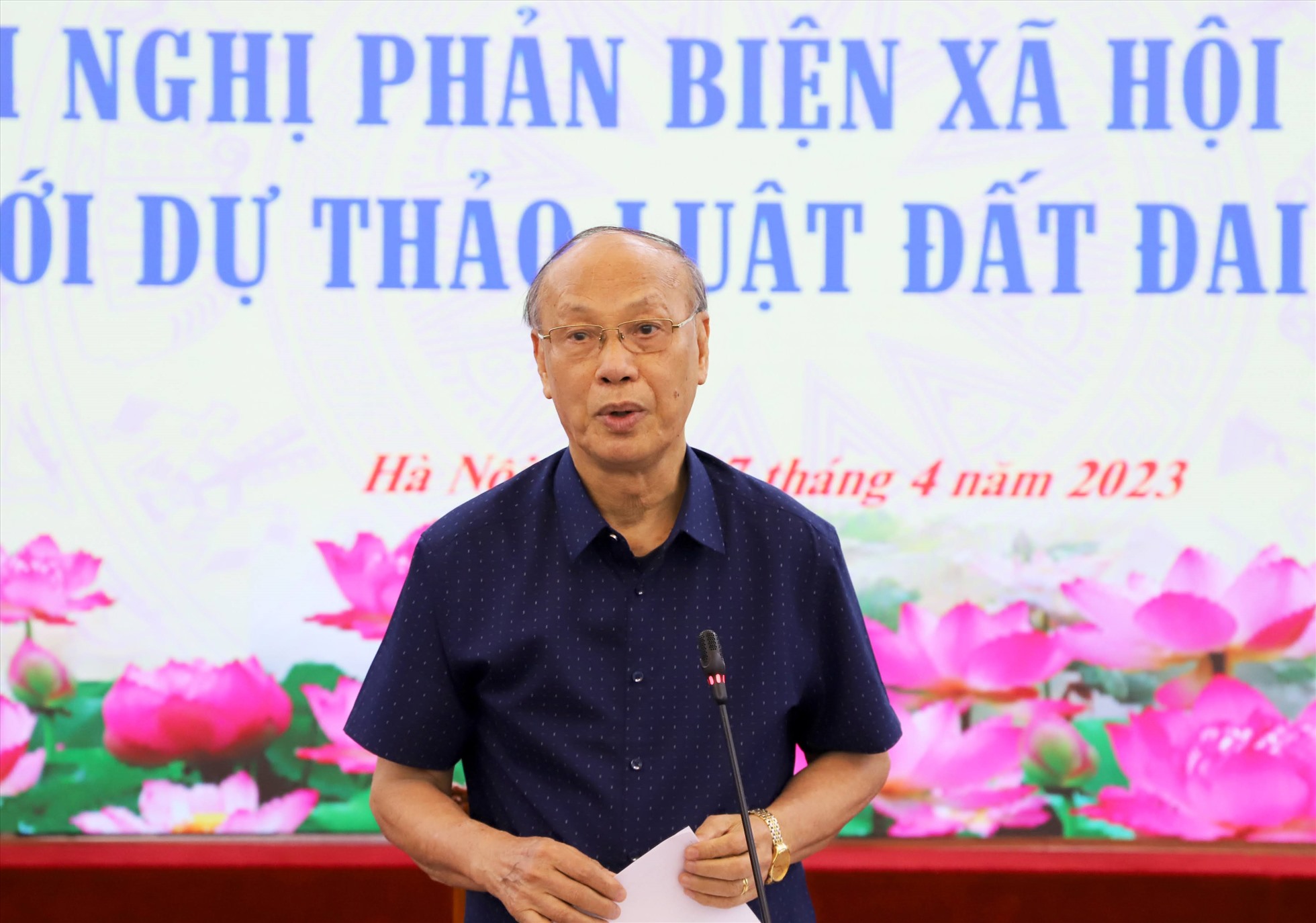 GS TS Trần Ngọc Đường phát biểu tại hội nghị. Ảnh: Phạm Đông