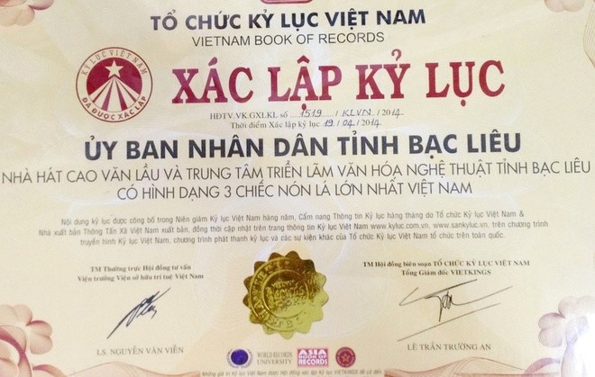 Nhà hát Cao Văn Lầu được xác lập kỉ lục Việt Nam. Ảnh: Nhật Hồ