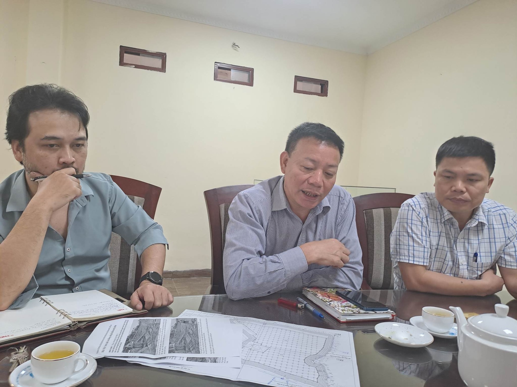 Đại diện Công ty TNHH Một thành viên Thoát nước Hà Nội khẳng định đơn vị chưa nhận được bàn giao dự án.  Ảnh: Minh Hạnh