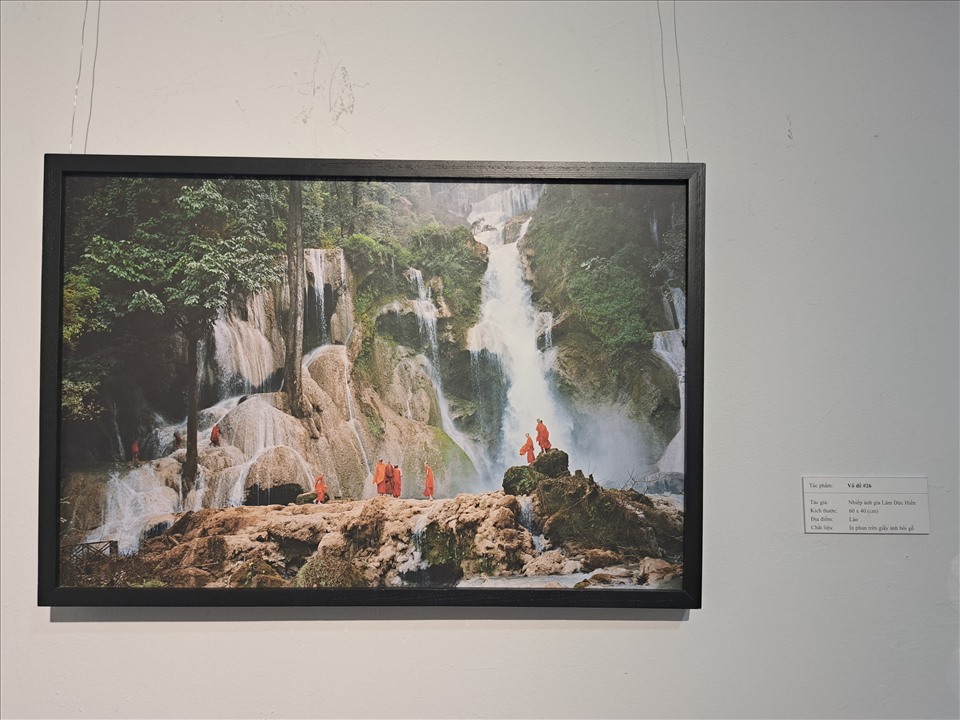 Một số bức ảnh được trưng bày tại bảo tàng Mỹ Thuật Đà Nẵng. Ảnh: Nguyễn Linh