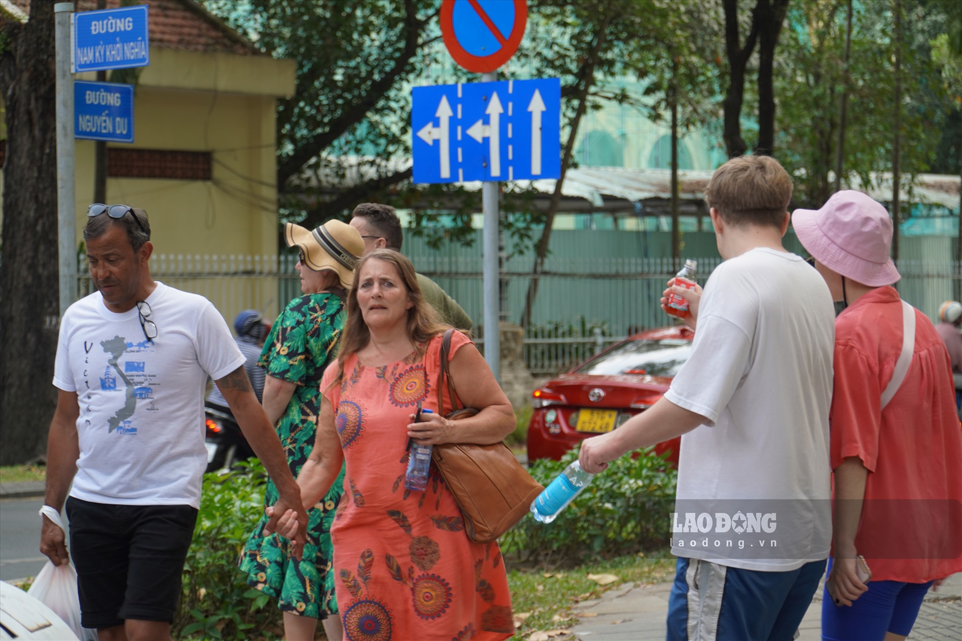 Đông đảo khách quốc tế lựa chọn TP Hồ Chí Minh làm điểm đến du lịch trong năm 2023. Ảnh: Thanh Chân