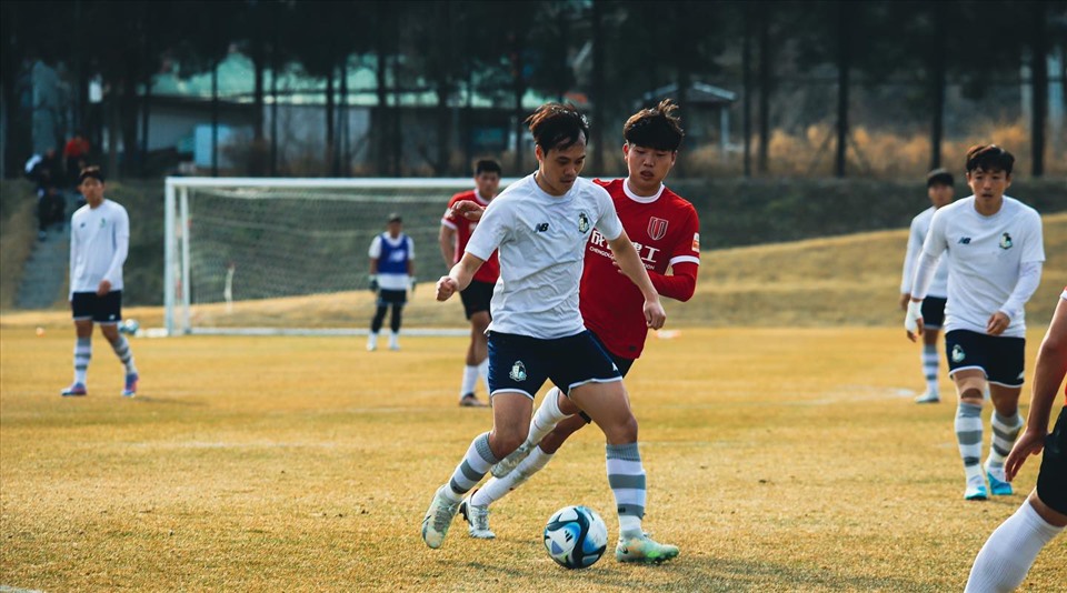 Văn Toàn mới đây đã gặp chấn thương trong một buổi tập và phải nghỉ thi đấu khoảng 6 tuần. Ảnh: Seoul E-Land FC