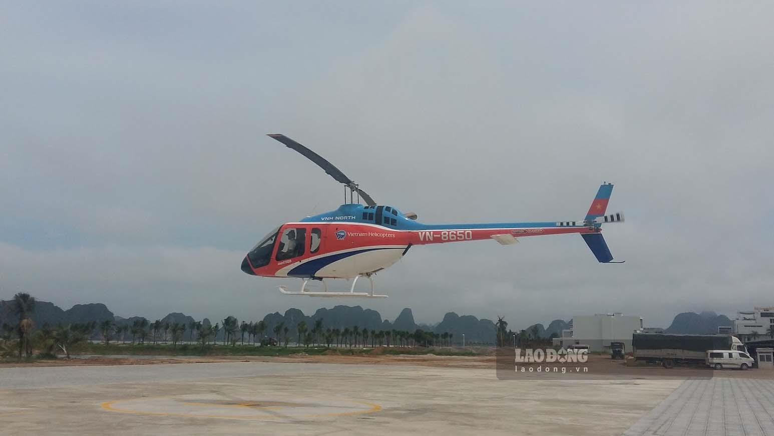 Bell 505 được bổ sung vào đội máy bay phục vụ tour trực thăng ngắm vịnh Hạ Long vào năm 2019. Ảnh: Nguyễn Hùng