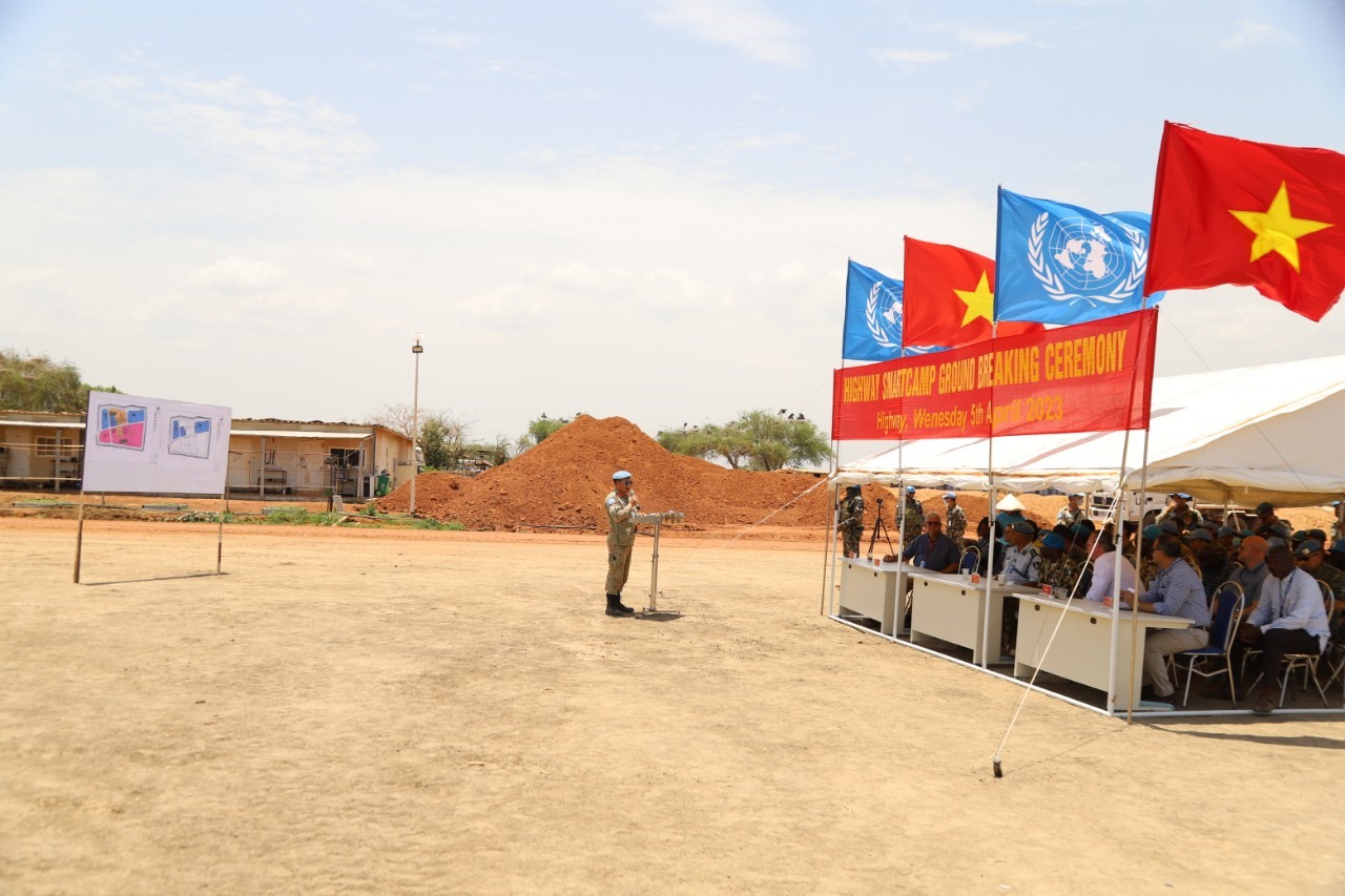 Đội Công binh số 1 Việt Nam là nơi đầu tiên thi công doanh trại thông minh tại Phái bộ UNISFA. Ảnh: Đội Công binh Việt Nam ở Nam Sudan