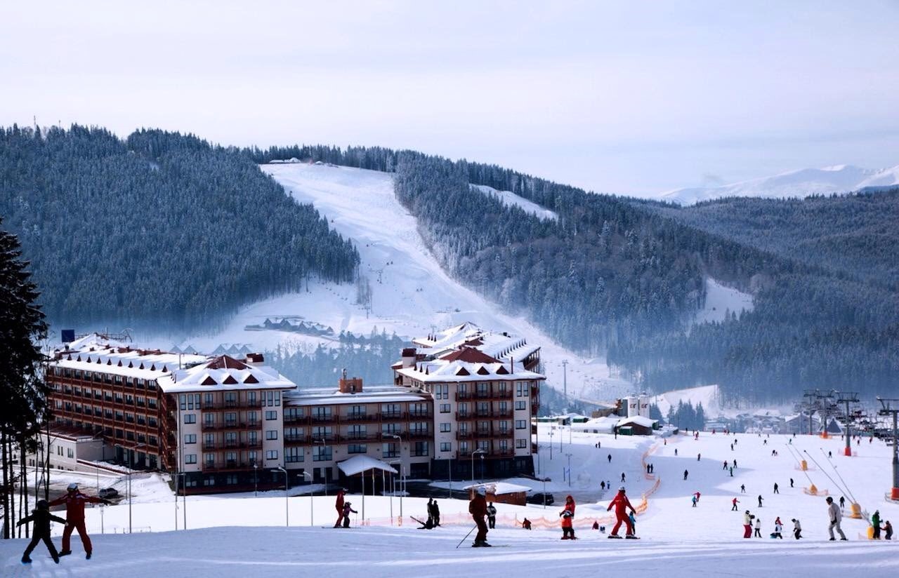Khu nghỉ dưỡng Radisson Blu Resort Bukovel là một trong điểm nghỉ dưỡng hút khách tại Ukraine. Ảnh: TripAdvisor