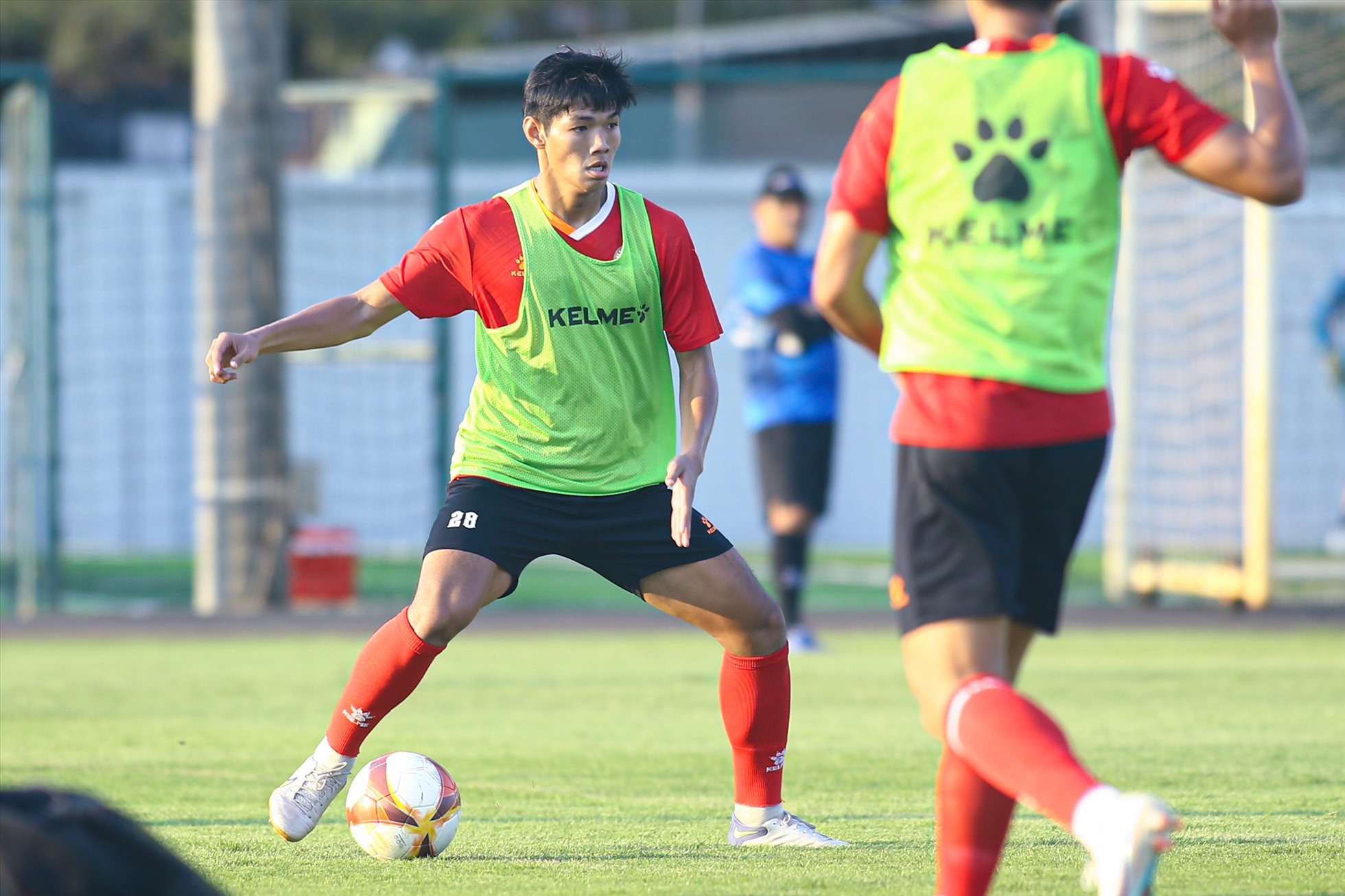 Nhiệm vụ quan trọng nhất của TP Hồ Chí Minh trong trận đấu với Hà Nội FC là cải thiện chất lượng hàng thủ. Cũng trước đối thủ này ở mùa giải 2022, TP Hồ Chí Minh đã nhận thất bại đậm đà 0-6.
