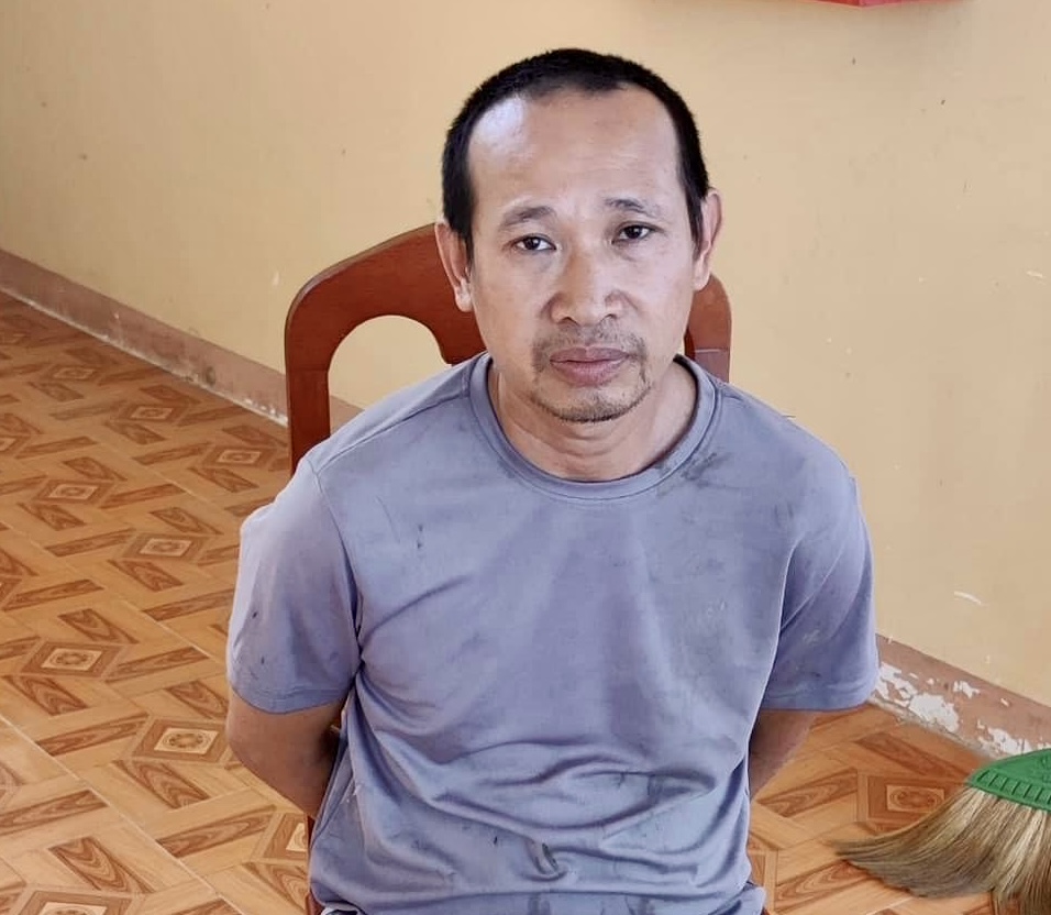 Bị can Nguyễn Văn Hoàng khi bị bắt. Ảnh: Công an