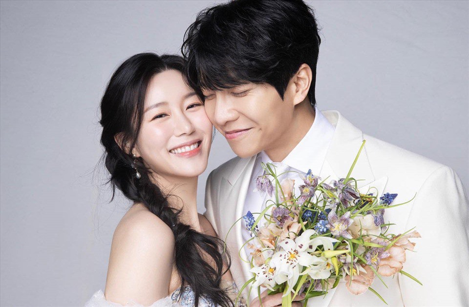 Ảnh cưới của Lee Seung Gi - Lee Dae In. Ảnh: