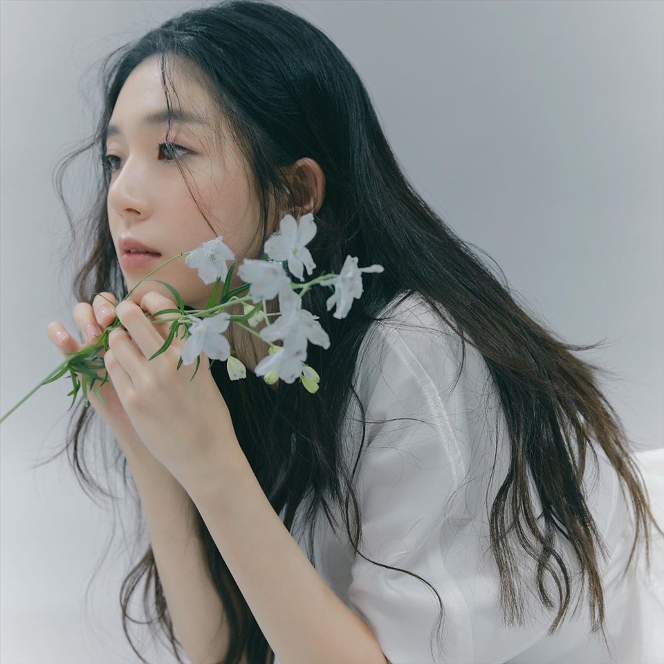 Sao nữ gia nhập làng phim từ năm 2008, tạo dấu ấn với nhan sắc xinh đẹp. Ảnh: Instagram Baek Jin Hee