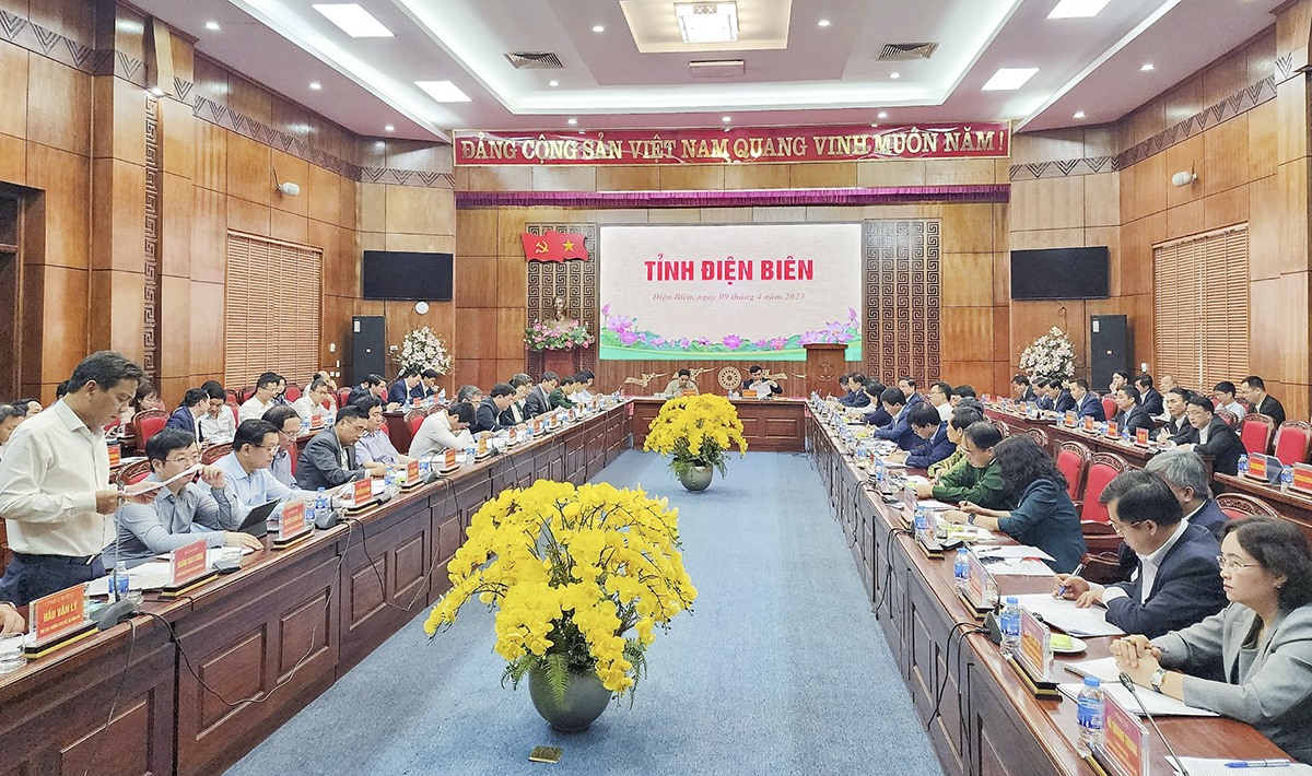 Thủ tướng Phạm Minh Chính làm việc với lãnh đạo chủ chốt tỉnh Điện Biên. Ảnh: Thanh Bình