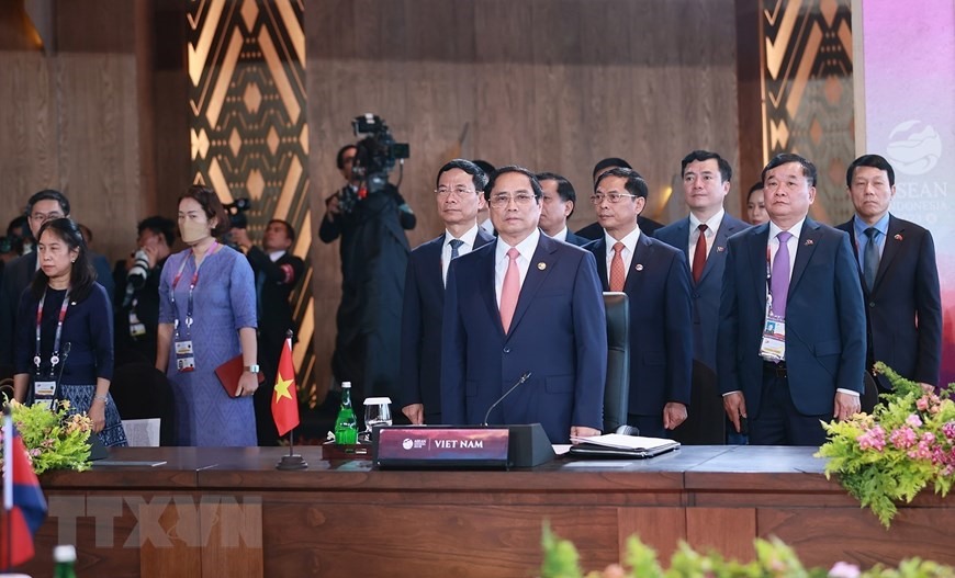 Thủ tướng Phạm Minh Chính và trưởng đoàn các nước ASEAN tham dự lễ khai mạc Hội nghị Cấp cao ASEAN lần thứ 42. Ảnh: TTXVN