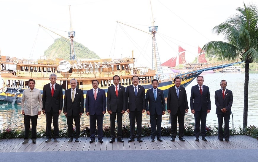 Thủ tướng Phạm Minh Chính và trưởng đoàn các nước ASEAN chụp ảnh chung. Ảnh: TTXVN
