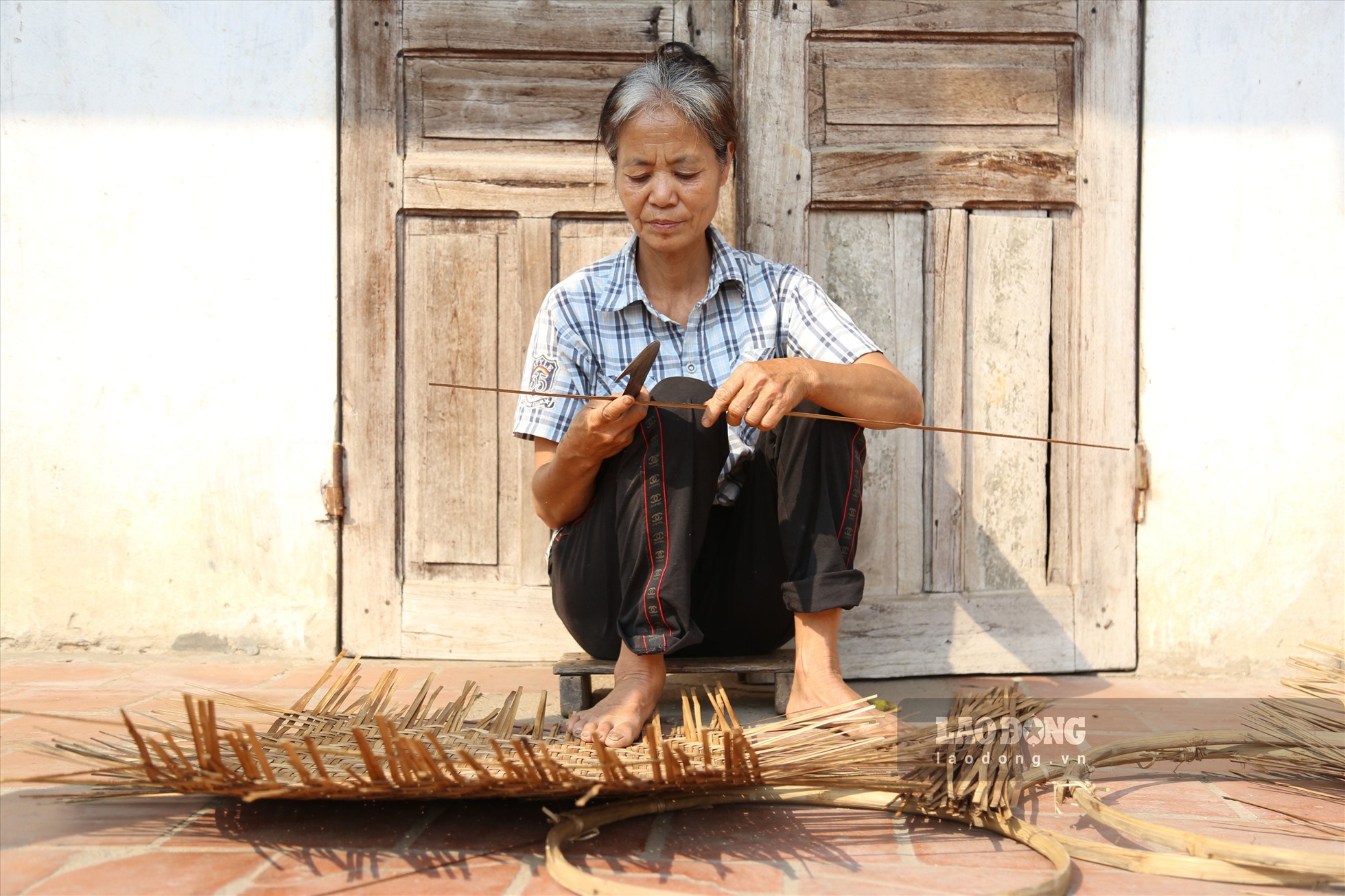 Ở thời điểm hiện tại, làng nghề đan lát chỉ phần lớn là người đã cao tuổi.