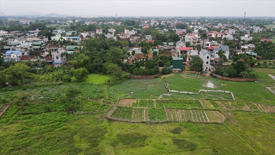 Thị trường cũng không xuất hiện tình trạng sốt đất trong quý đầu năm 2023, dẫn theo giá bán giảm nhẹ ở nhiều quận, huyện Hà Nội. Ảnh:  Phan Anh