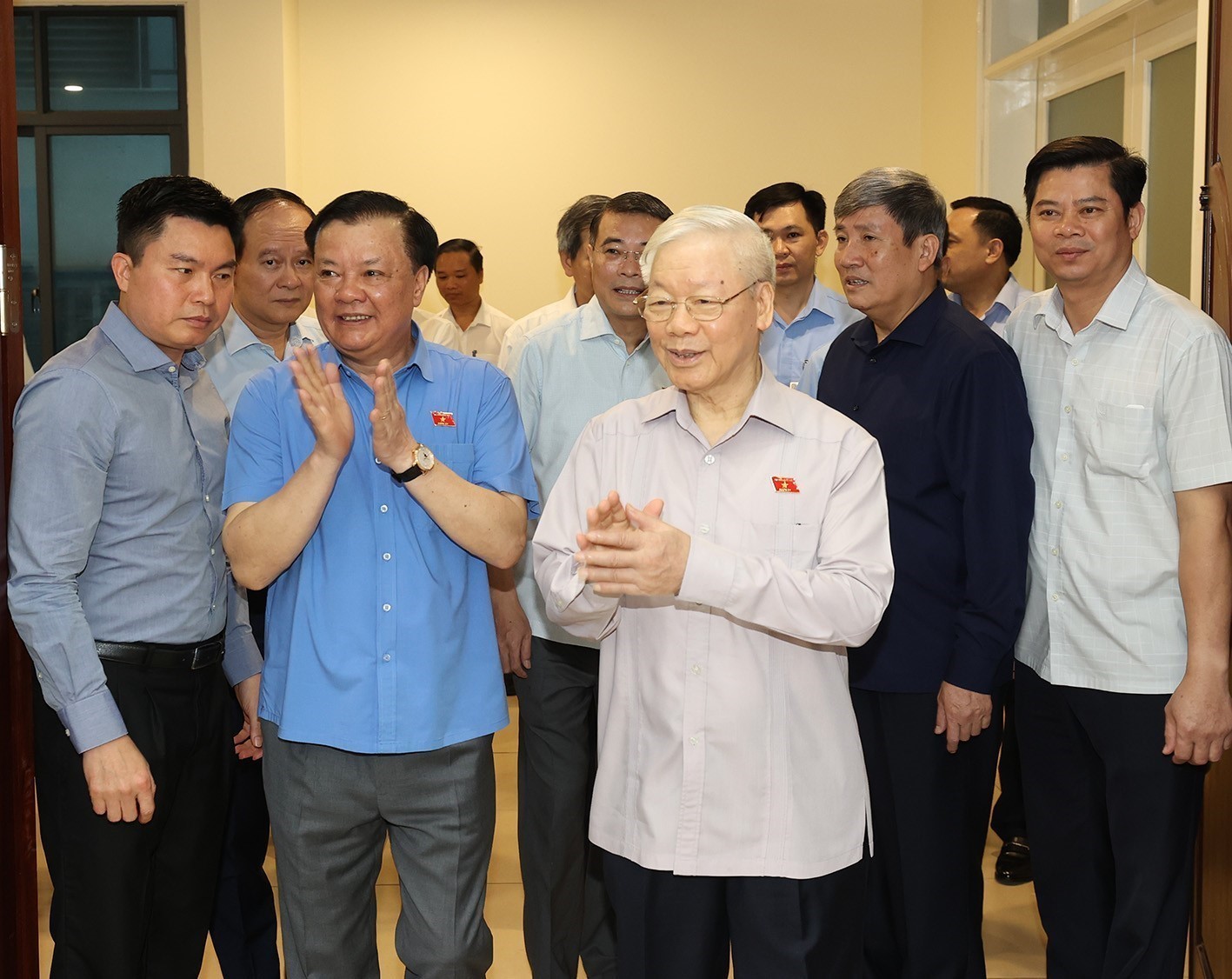 Tổng Bí thư Nguyễn Phú Trọng tiếp xúc cử tri tại quận Ba Đình. Ảnh: TTXVN