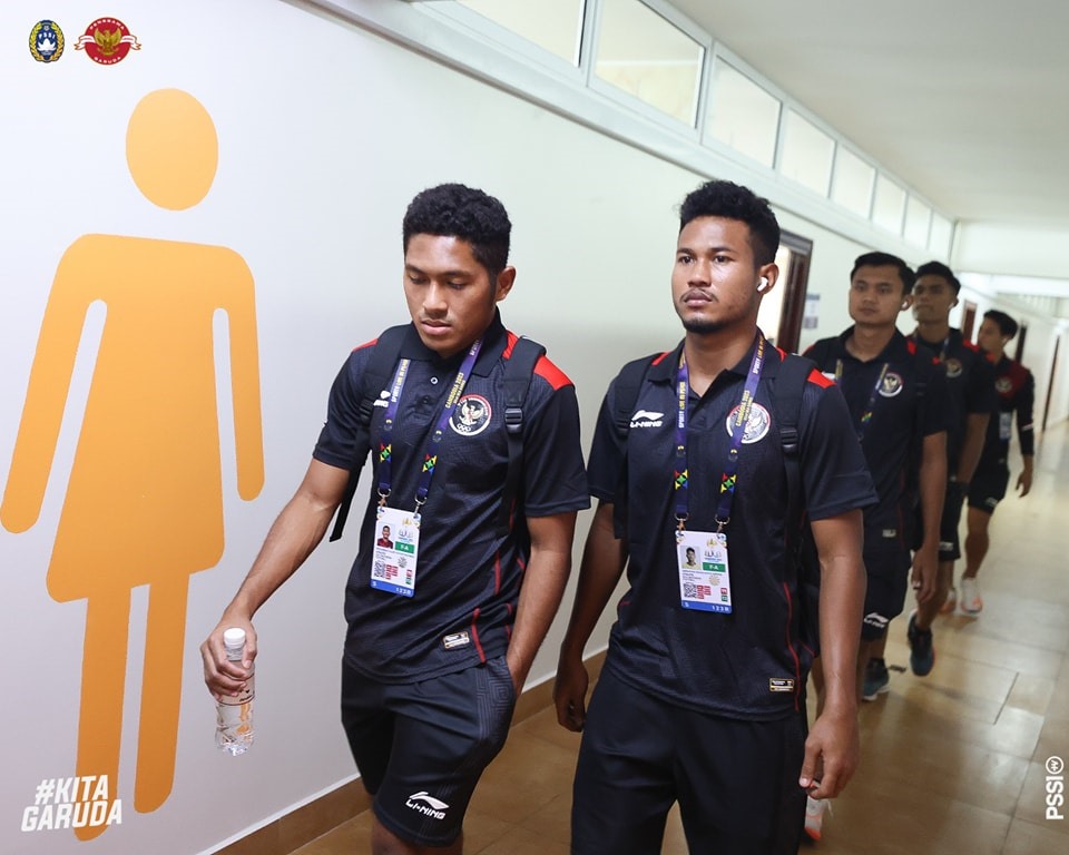 Các cầu thủ U22 Indonesia đến sân. Ảnh: PSSI