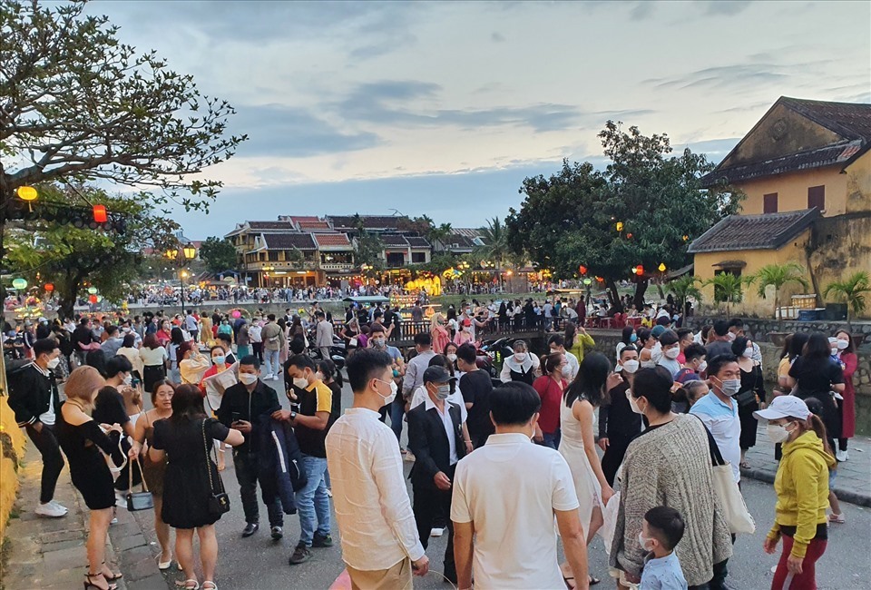 Một góc phố đi bộ ở Hội An. Ảnh: Hoàng Bin