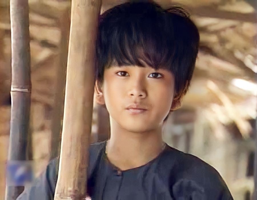 Hùng Thuận vào vai bé An trong “Đất phương Nam“. Ảnh: Chụp màn hình