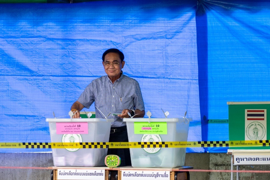 Thủ tướng Thái Lan Prayut Chan-o-Cha bỏ phiếu ngày 14.5. Ảnh: Xinhua