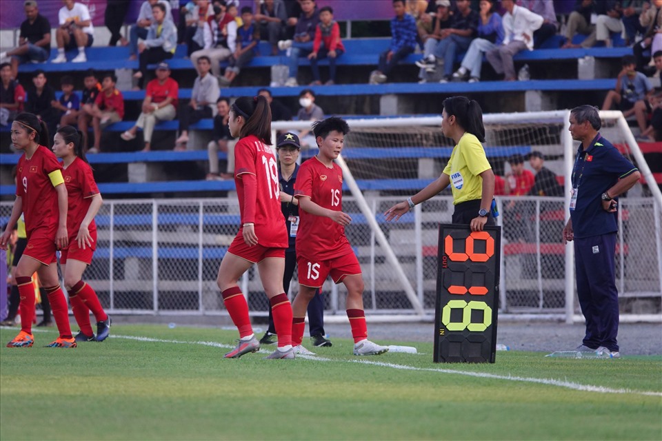 Trước đó, ở trận gặp Myanmar ở vòng bảng SEA Games 32, Thanh Nhã cũng vào sân từ băng ghế dự bị ở phút 60.