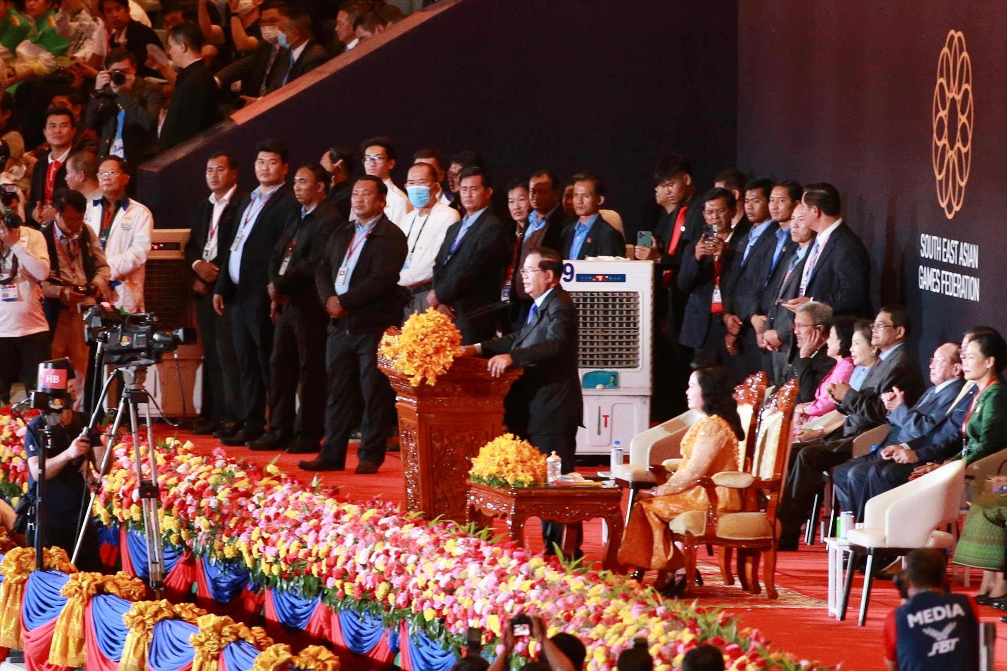 Thủ tướng Campuchia, Hun Sen, tuyên bố bế mạc SEA Games 32. Ảnh: Thanh Vũ