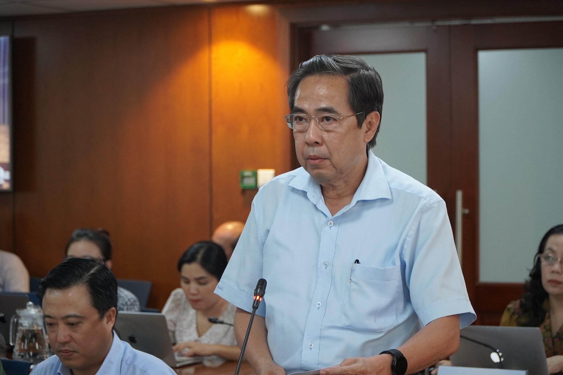 Nguyễn Văn Lâm – Phó Giám đốc Sở LĐTBXH TP Hồ Chí Minh thông tin tại họp báo chiều 18.5.   Ảnh: Phương Ngân