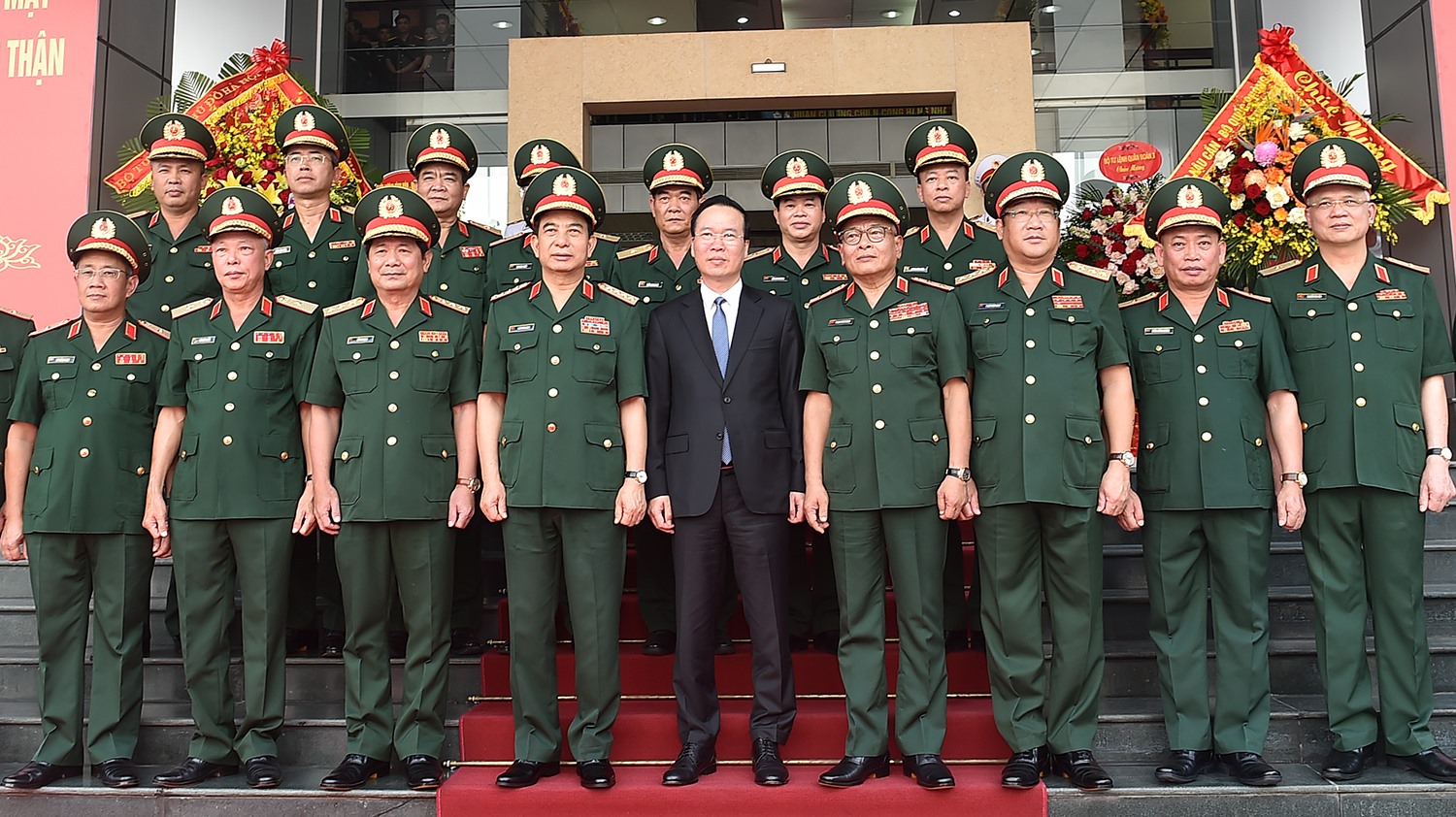 Chủ tịch nước tin tưởng, tình báo quốc phòng Việt Nam sẽ ngày càng lớn mạnh, trưởng thành, hoàn thành xuất sắc mọi nhiệm vụ được giao, luôn xứng đáng là lực lượng trọng yếu, đặc biệt tin cậy của Đảng, Nhà nước, quân đội và nhân dân. Ảnh: VGP