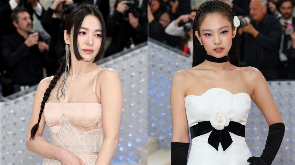 Song Hye Kyo và Jennie gây sốt khi xuất hiện tại thảm đỏ Met Gala 2023. Ảnh: Twitter