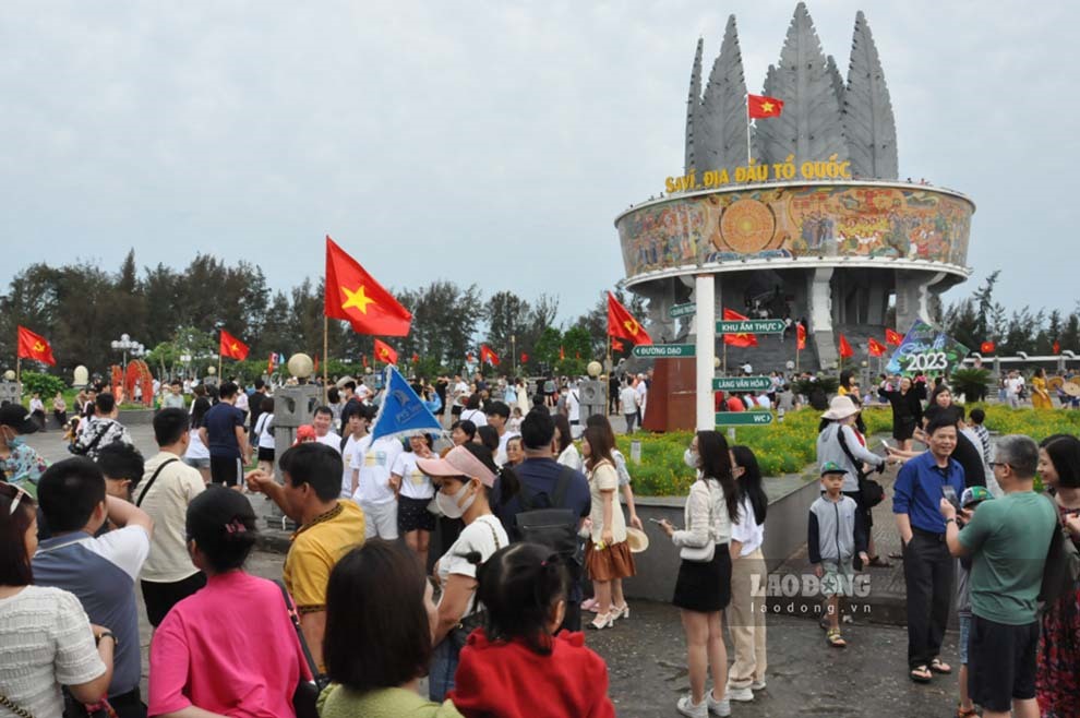 Trong kì nghỉ lễ này, TP địa đầu Móng Cái tổ chức hơn 30 hoạt động văn hóa, sự kiện, lễ hội thu hút du khách.