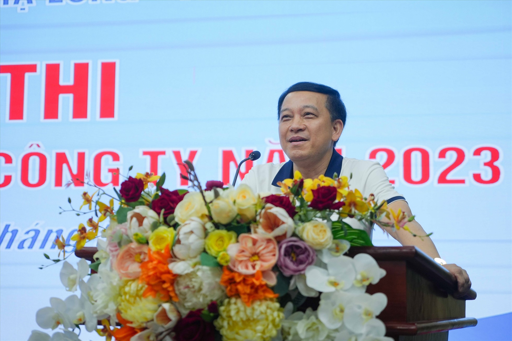 Ông Đỗ Văn Hùng – Chủ tịch Công đoàn Công ty phát biểu khai mạc hội thi. Ảnh: