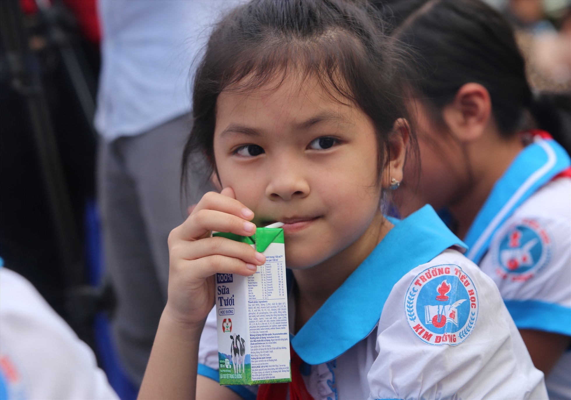 Lãnh đạo tỉnh Quảng Nam yêu cầu Sở GD-ĐT báo cáo giải trình, làm rõ trách nhiệm để chậm trễ chương trình sữa học đường trong năm học qua và triển khai kịp thời ngay từ đầu năm học 2023-2024. Ảnh Hoàng Bin