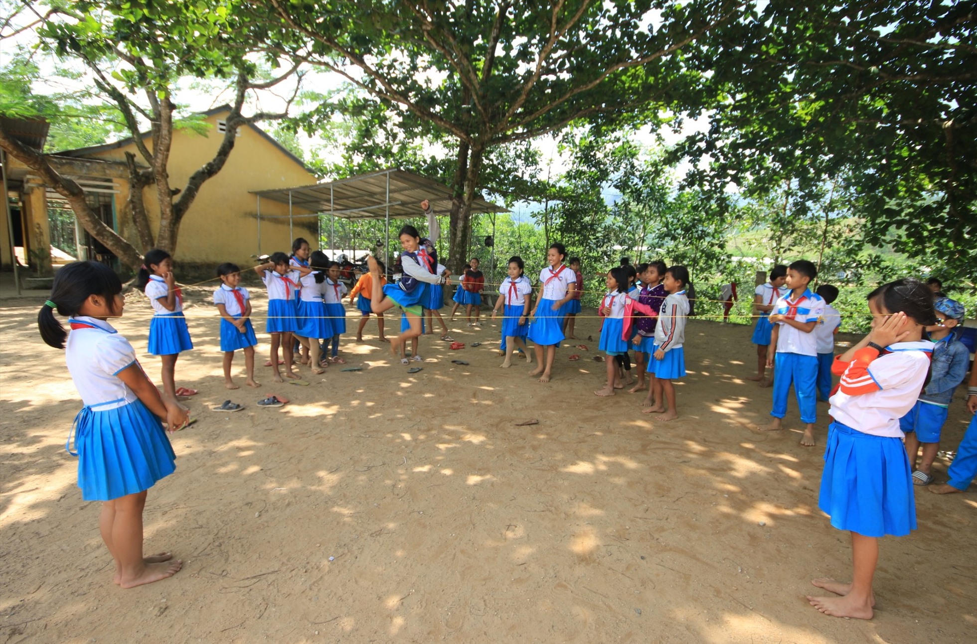 Thể trạng, sức khỏe trẻ em miền núi Quảng Nam cải thiện đáng kể từ khi chương trình sữa học đường triển khai năm 2020. ảnh Hoàng Bin