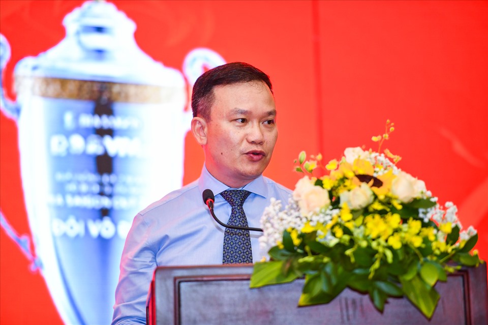 Phó Tổng cục trưởng Tổng cục Thể dục thể thao Nguyễn Hồng Minh phát biểu tại lễ ra mắt giải VPL-S4