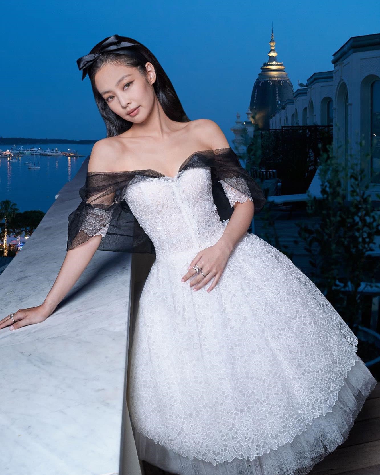 Váy công chúa được sao Việt ưa chuộng - Ngôi sao