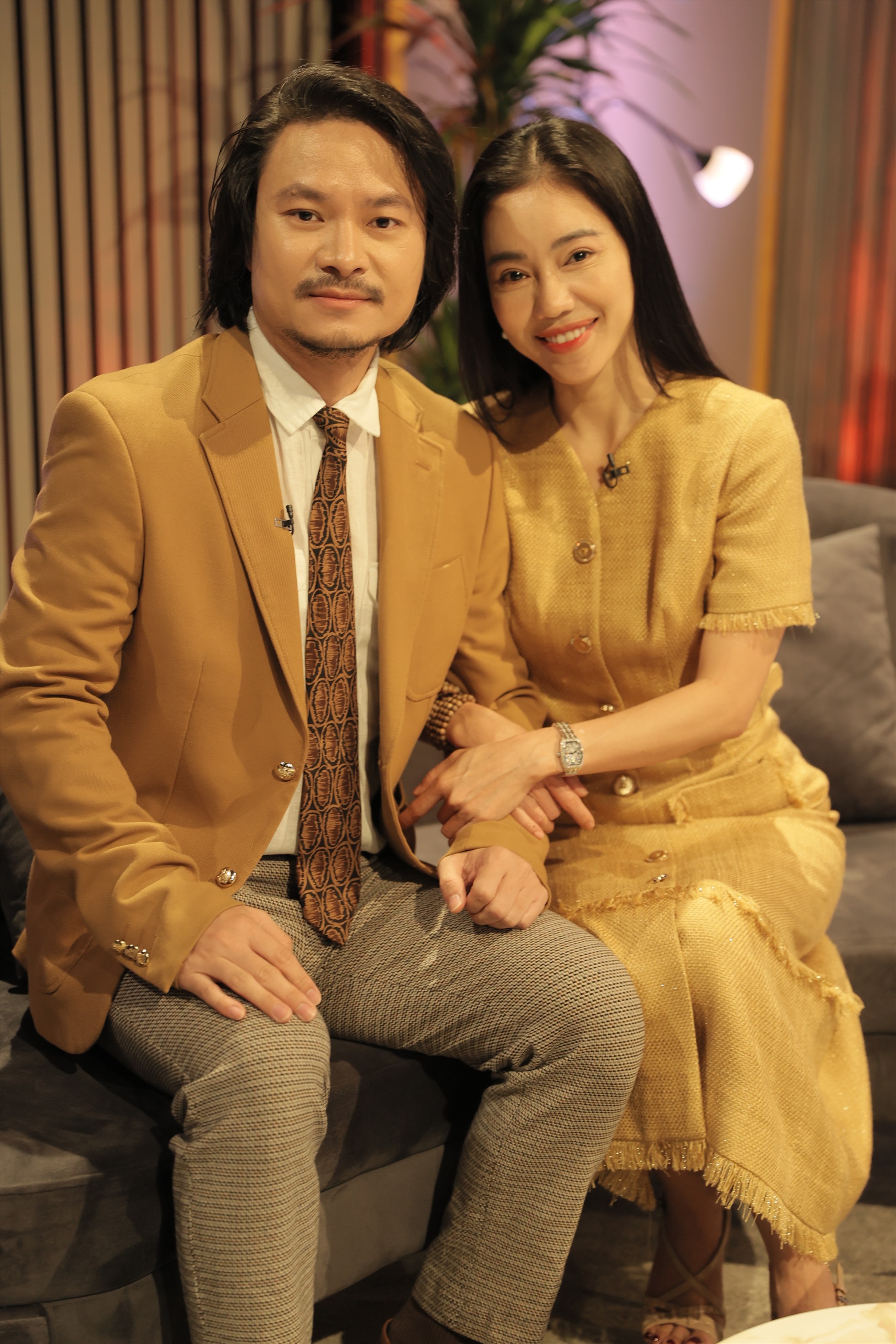 Vợ chồng đạo diễn Hoàng Nhật Nam - Phạm Kim Dung được ngưỡng mộ bởi cuộc sống hôn nhân bền chặt, hạnh phúc. Ảnh: VTV
