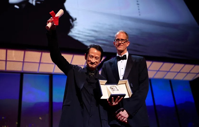 Trần Anh Hùng đoạt giải Đạo diễn xuất sắc tại LHP Cannes 2023. Ảnh: BTC Liên hoan phim Cannes