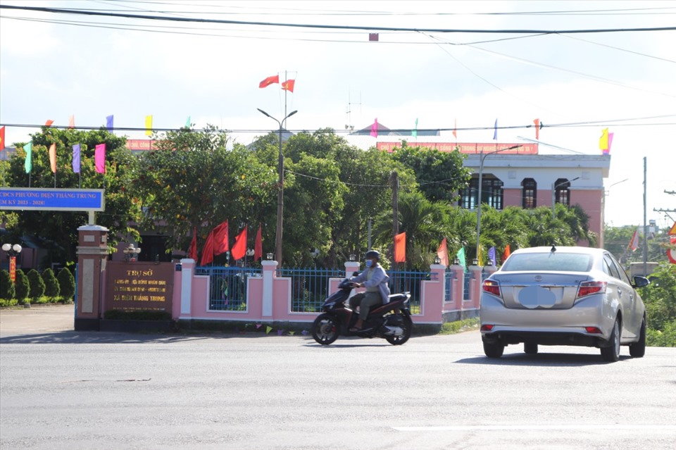 Điểm rẽ để “né” trạm thu phí của  phương tiện trên Quốc lộ 1 - đoạn qua xã Điện Thắng Trung, thị xã Điện Bàn.