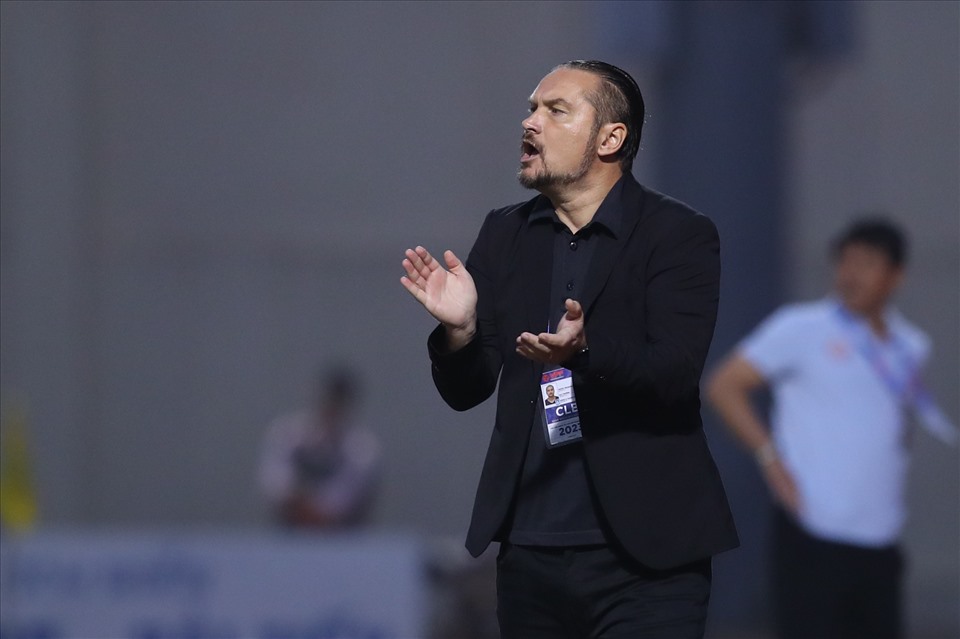 Huấn luyện viên Popov mang đến làn gió mới cho Thanh Hoá FC và V.League. Ảnh: VPF