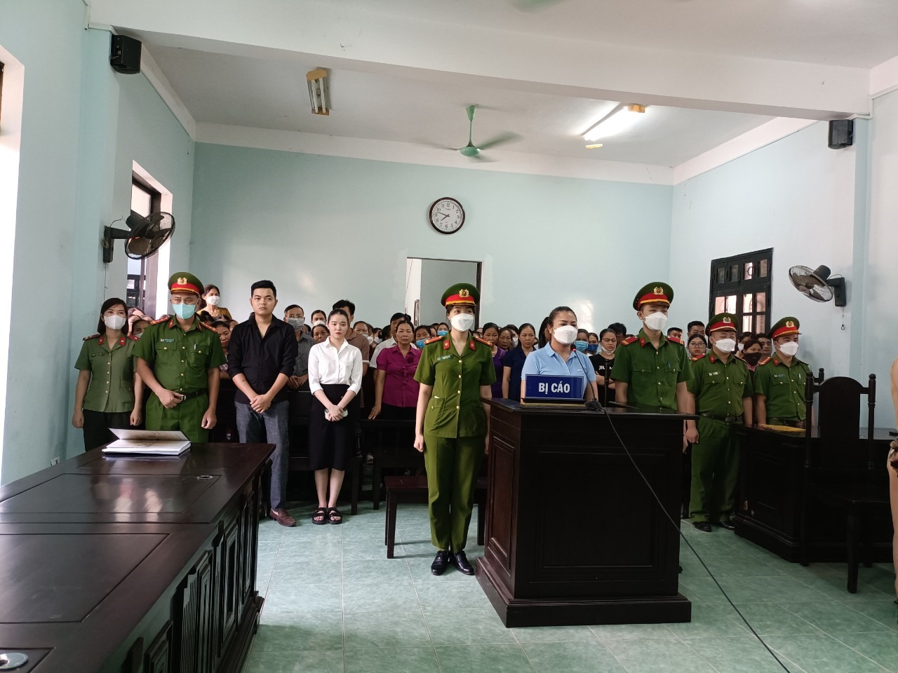 Phiên tòa xét xử Nguyễn Thị Ngân về hành vi
