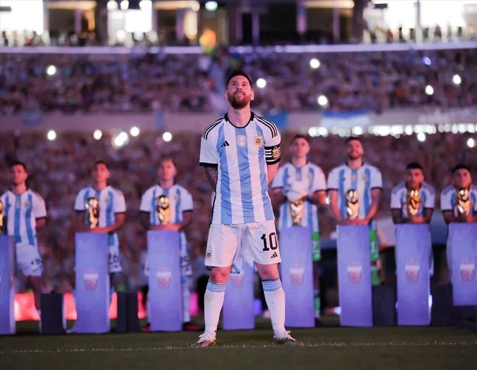 Messi trong lễ vinh danh tại quê nhà sau khi vô địch World Cup 2022. Ảnh: LĐBĐ Argentina
