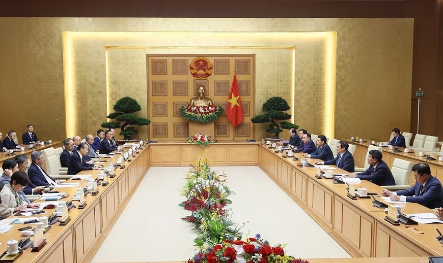 Thủ tướng Chính phủ đề nghị ông Nikai vận động Chính phủ Nhật Bản tiếp tục cung cấp ODA thế hệ mới cho Việt Nam trong các lĩnh vực xây dựng cơ sở hạ tầng chiến lược. Ảnh: TTXVN