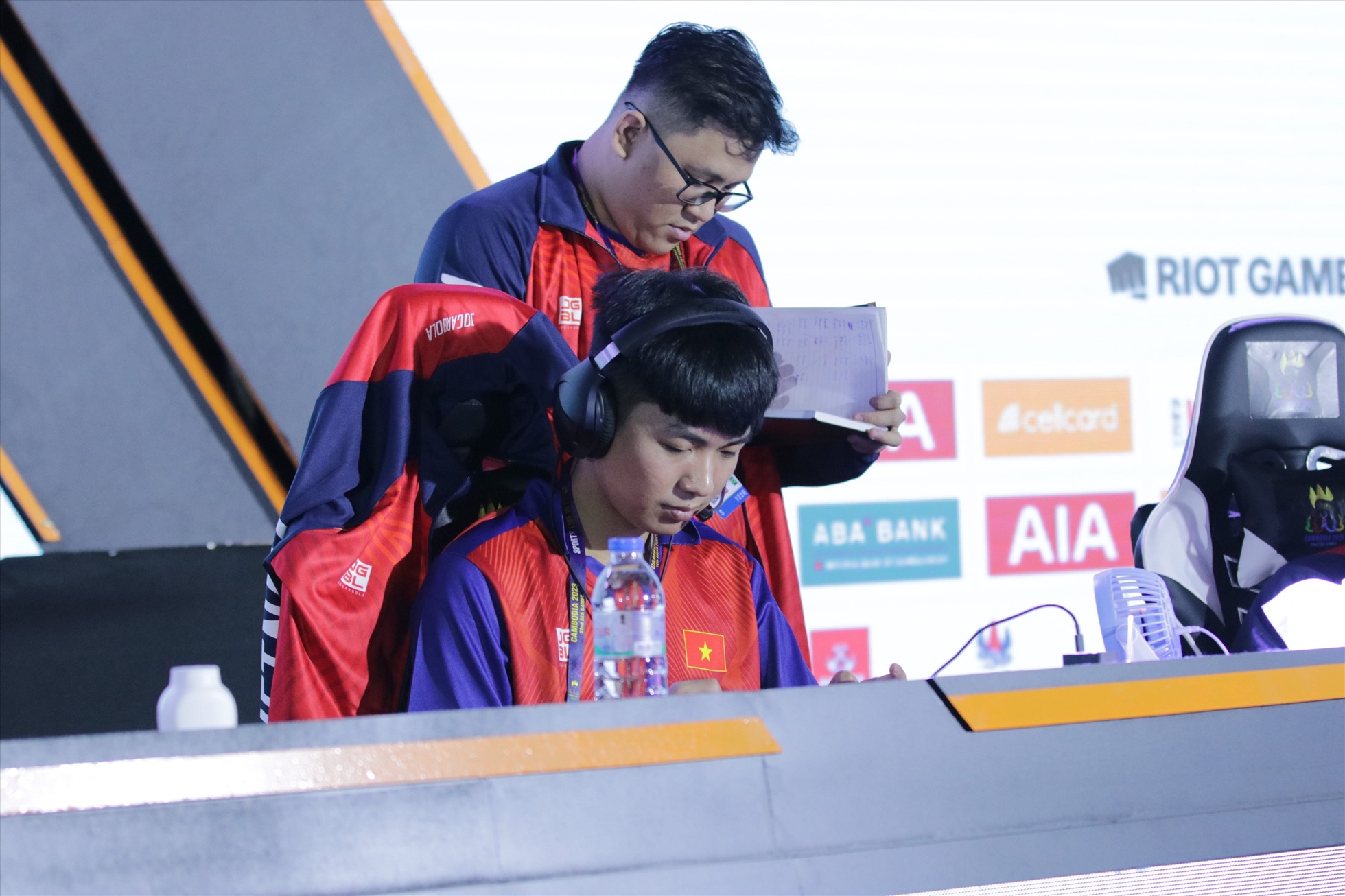 Trần “Y1” Gia Huy và đội tuyển Esports Việt Nam gặp khó ở trận chung kết tổng Liên Minh Huyền Thoại: Tốc Chiến. Ảnh: Phương Thảo