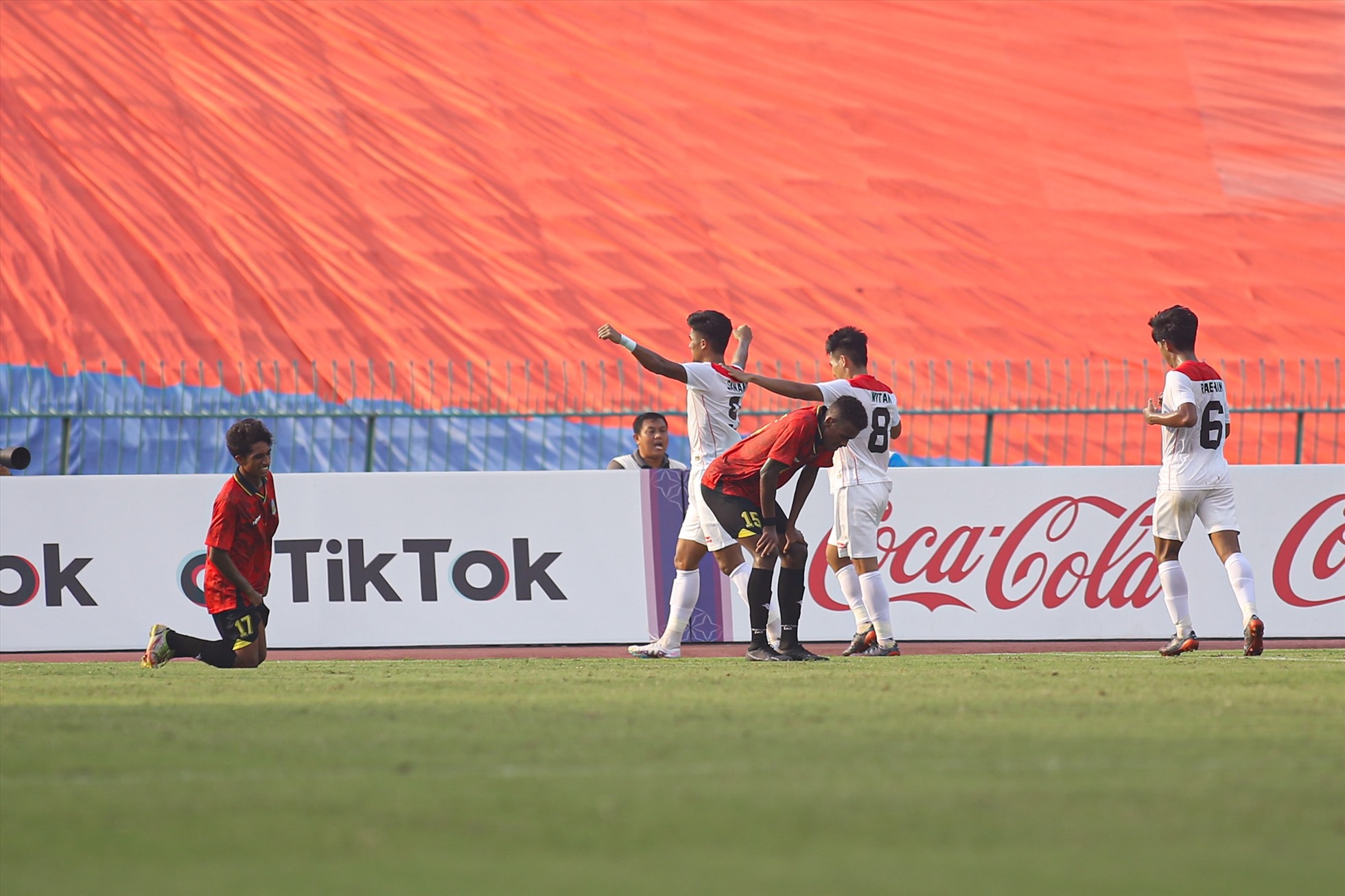 U22 Indonesia có bàn thắng mở tỉ số cuối hiệp 1. Ảnh: Thanh Vũ