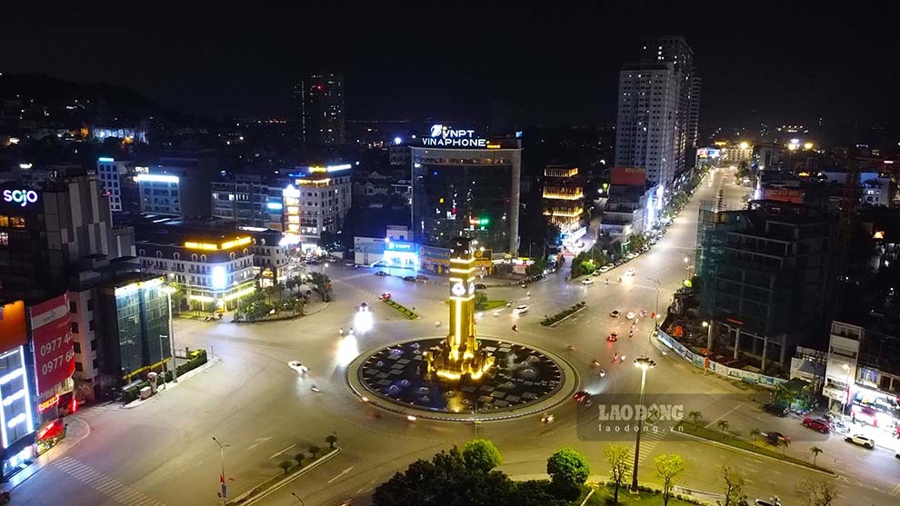 Cột đồng hồ
