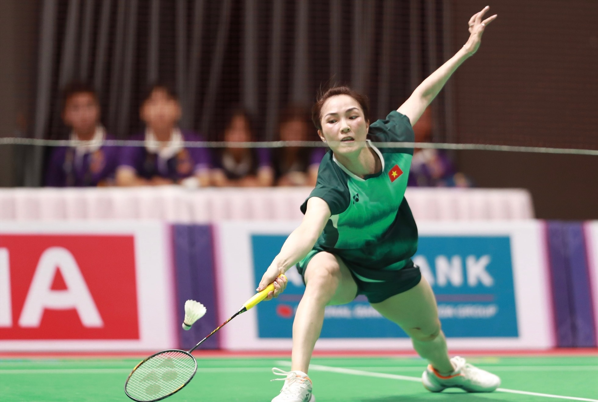 Tay vợt Vũ Thị Trang thua ngược ở ván thứ 3 trận đơn 2 nội dung cầu lông đồng đội nữ. Ảnh: Thanh Vũ