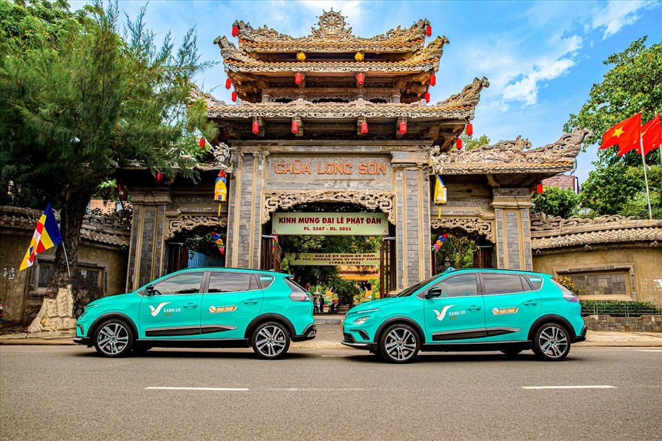 Trong giai đoạn đầu ra mắt dịch vụ, Taxi Xanh SM sẽ triển khai chương trình ưu đãi đặc biệt dành cho khách hàng tại Nha Trang đặt xe qua ứng dụng Taxi Xanh SM từ ngày 1.6 đến 15.6.2023, với mức ưu đãi lên đến 50% giá trị chuyến đi, tối đa 40.000 đồng/chuyến.