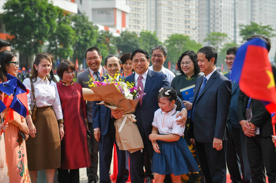 Thủ tướng tại Trường Đại học Phenikaa Hà Nội