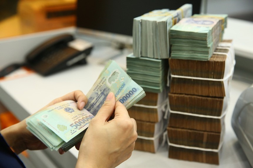 Nhiều ngân hàng đang rao bán tài sản bảo đảm để thu hồi nợ. Ảnh: Hải Nguyễn.