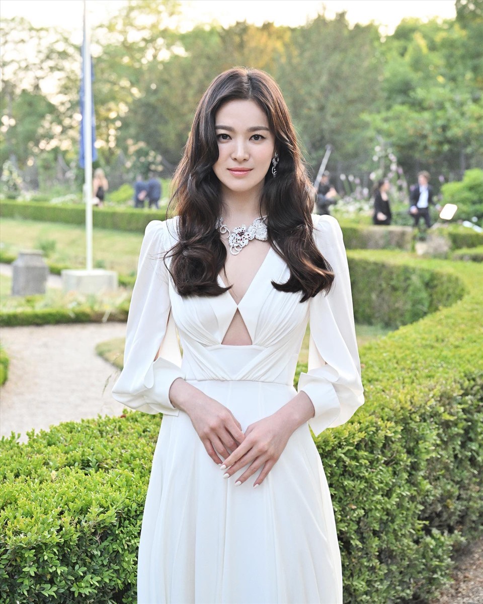 Song Hye Kyo dự sự kiện Chaumet hôm 8.6. Ảnh: Instagram